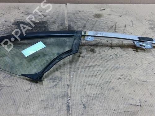 front-right-quarter-glass-smart-fortwo-coupe-450-2004-2005-2006-2007-31823823 main image