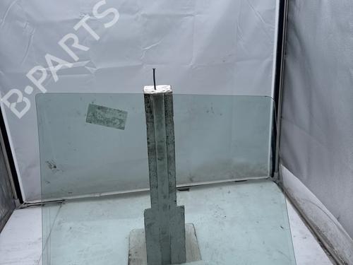 Used Rear left door window Rear left door window 37418589 37418589