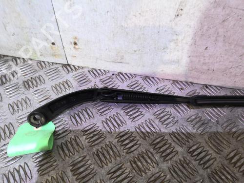 Used Front windshield wiper arm Front windshield wiper arm DACIA LODGY (JS_) 1.2 TCe (JSAY, JSM0) (115 hp) 20353983 20353983