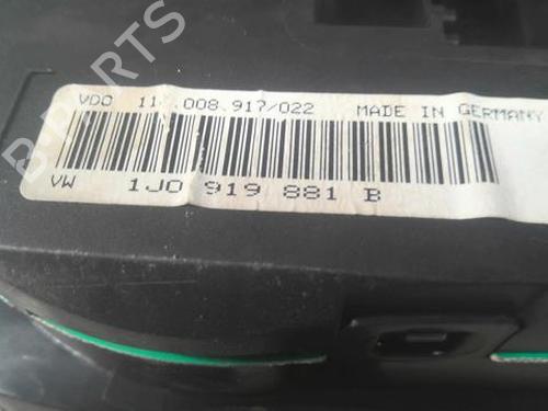 Used Instrument cluster VW GOLF IV (1J1) 1.6 (100 hp) 21786415