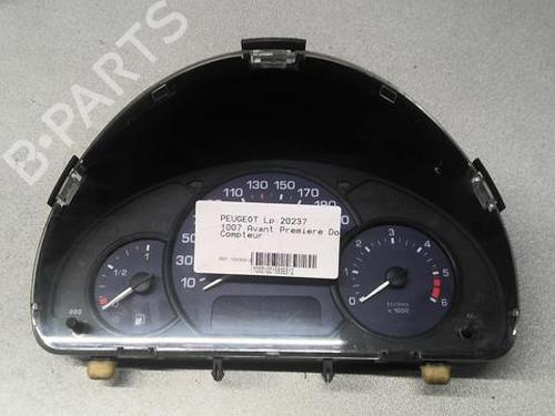 Used Instrument cluster Instrument cluster PEUGEOT 1007 (KM_) 1.4 HDi (68 hp) 20370687 20370687