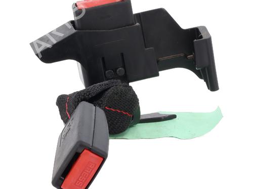 Used Seat buckle RENAULT CLIO III (BR0/1, CR0/1) 1.5 dCi (C/BR0G, C/BR1G) (68 hp) 29840274
