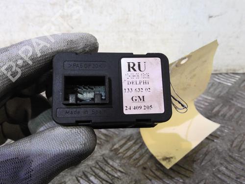 Left front window switch OPEL MERIVA A MPV (X03) 1.3 CDTI (E75) | BP20353373I27 - Image 2