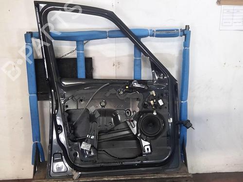 Used Left front door Left front door 20369592 20369592