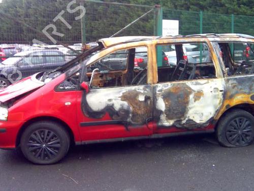 Right headlight SEAT ALHAMBRA (7V8, 7V9) 2.0 TDI | BP22001594C29 