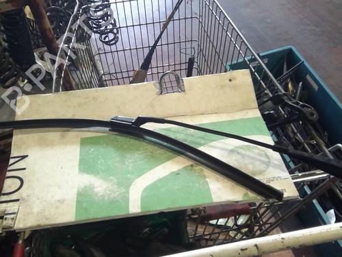 Used Front windshield wiper arm PEUGEOT 208 I (CA_, CC_) 1.2 VTI 82 (82 hp) 20368809