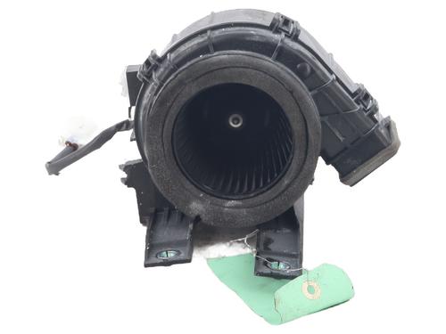 Used Heater blower motor TOYOTA COROLLA Estate (_E21_) 1.8 Hybrid (ZWE211) (122 hp) 24212914