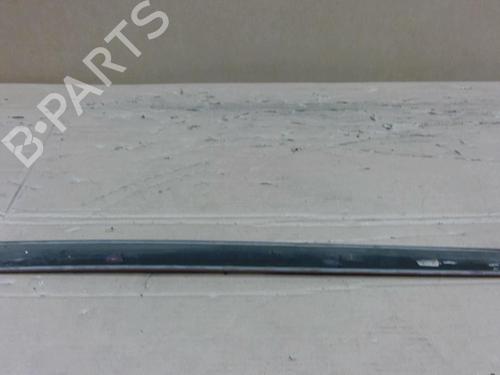 Dørliste Dørliste VW TOURAN (1T1, 1T2) 2.0 TDI (136 hp) 30484715 30484715