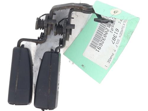 seat-buckle-vw-golf-vii-5g1-bq1-be1-be2-2012-2013-2014-2015-2016-2017-2018-2019-2020-2021-31983754 main image
