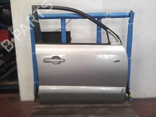 Right front door HYUNDAI TUCSON (JM) 2.0 CRDi All-wheel Drive | BP20355482C3