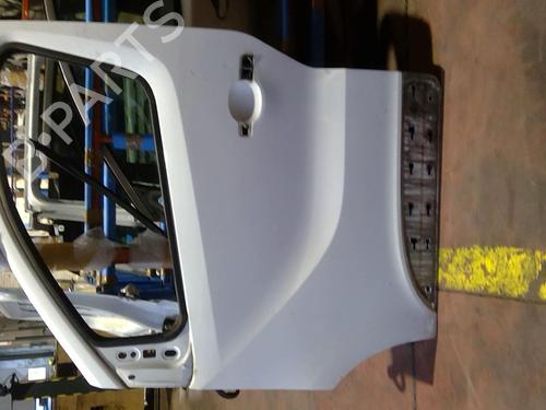 Used Left front door RENAULT TRAFIC III Van (FG_) 1.6 dCi 95 (FGMJ, FGMR) (95 hp) 31376606