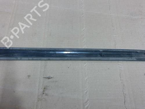 Door moulding trim VW GOLF PLUS V (5M1, 521) 1.6 TDI | BP28141687C150 