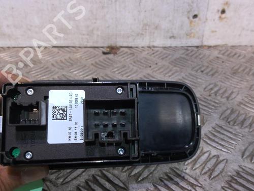 Used Left front window switch Left front window switch FORD FIESTA VI (CB1, CCN) 1.4 TDCi (70 hp) 20358512 20358512