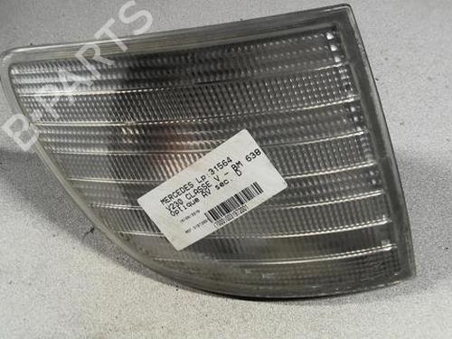 Used Right front indicator Right front indicator MERCEDES-BENZ V-CLASS (638/2) V 230 TD (638.274) (98 hp) 20368870 20368870