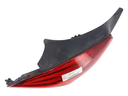 Venstre baglygte PEUGEOT 208 I (CA_, CC_) 1.6 HDi / BlueHDi 75 (75 hp) 32275413