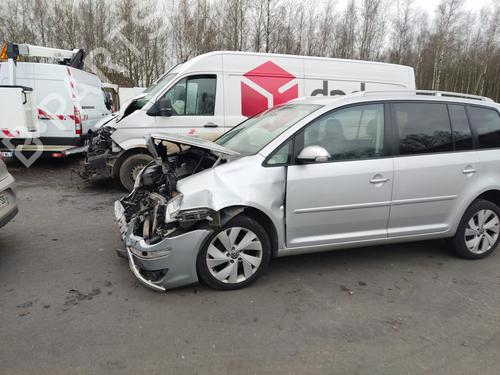 Right taillight VW TOURAN (1T1, 1T2) 1.9 TDI | BP23996038C35 