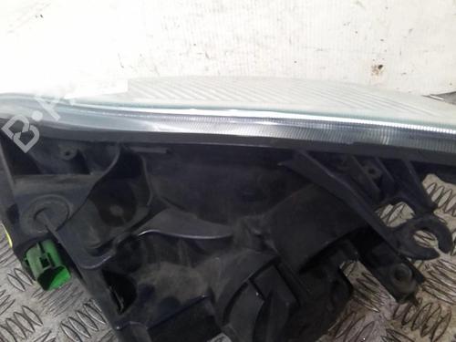 Right headlight FORD FIESTA V (JH_, JD_) 1.4 TDCi | BP20352469C29 