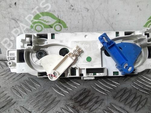 Used Climate control RENAULT MEGANE III Hatchback (BZ0/1_, B3_) 1.5 dCi (106 hp) 20369902