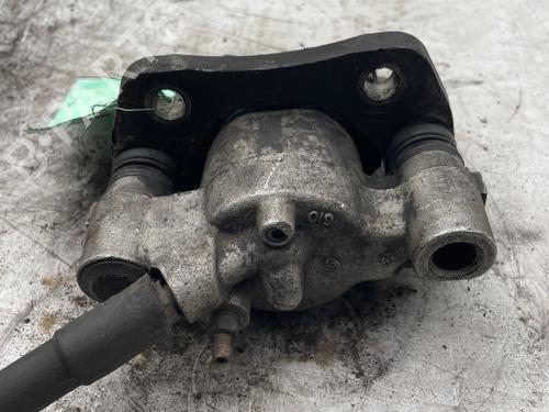 Used Right front brake caliper Right front brake caliper PEUGEOT 309 I (10C, 10A) 1.4 (67 hp) 36656801 36656801