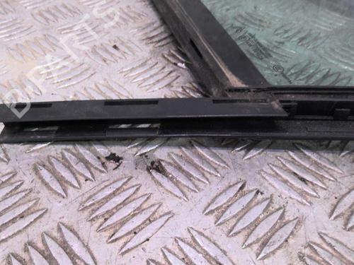 Front left quarter glass CITROËN C4 I (LC_) 1.6 HDi | BP20358577C111 