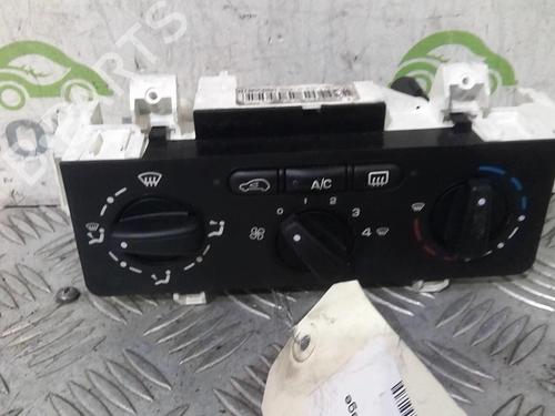Used Climate control Climate control PEUGEOT 1007 (KM_) 1.4 HDi (68 hp) 20362498 20362498