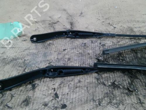 Front windshield wiper arm DACIA DUSTER (HS_) 1.5 dCi | BP29318886C143 