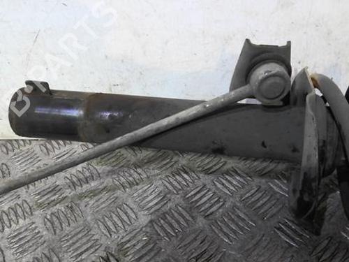 Used Left front shock absorber Left front shock absorber VW GOLF VI (5K1) 1.6 TDI (105 hp) 20725784 20725784