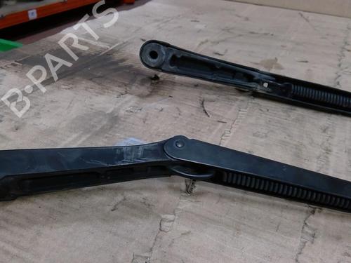 Front windshield wiper arm FORD FOCUS I Turnier (DNW) 1.8 16V | BP28354717C143 
