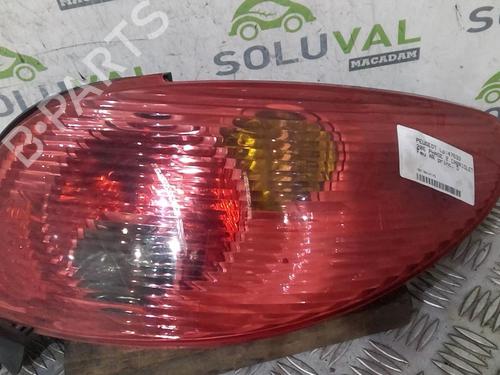 Used Right taillight PEUGEOT 206 CC (2D) 1.6 16V (2DNFUF, 2DNFUR) (109 hp) 20353793