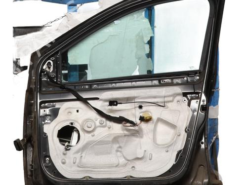 Right front door RENAULT CLIO III (BR0/1, CR0/1) 1.2 16V (BR02, BR0J, BR11, CR02, CR0J, CR11) | BP27266601C3 