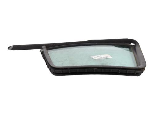 rear-right-door-window-renault-clio-ii-bb_-cb_-1998-1999-2000-2001-2002-2003-2004-2005-2006-2007-2008-2009-2010-2011-2012-2013-2014-2015-2016-28104387 main image