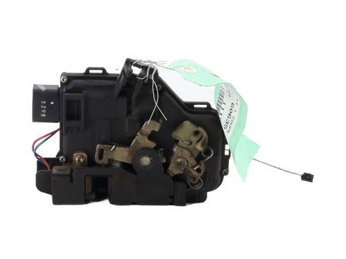 front-right-lock-audi-tt-roadster-8n9-1999-2000-2001-2002-2003-2004-2005-2006-2007-28589701 main image