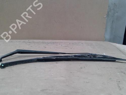 Używane Ramię wycieraczki przedniej szyby TOYOTA AVENSIS VERSO (_M2_) 2.0 D (CLM20_, CLM20R) (116 hp) 30489826