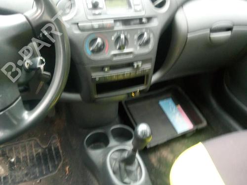 Zbiornik płynu spryskiwaczy TOYOTA YARIS (_P1_) 1.4 D-4D (NLP10_, NLP10R) | BP20361336C113 