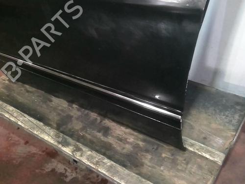 Used Left front door Left front door 20357476 20357476