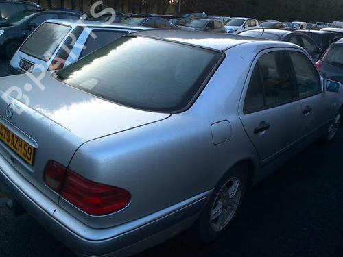 Right taillight MERCEDES-BENZ E-CLASS (W210) E 220 D (210.004) | BP20364949C35 