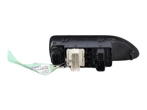 Used Left front window switch Left front window switch RENAULT LAGUNA II (BG0/1_) 1.9 dCi (BG1A, BG1W, BG0G) (110 hp) 31704333 31704333