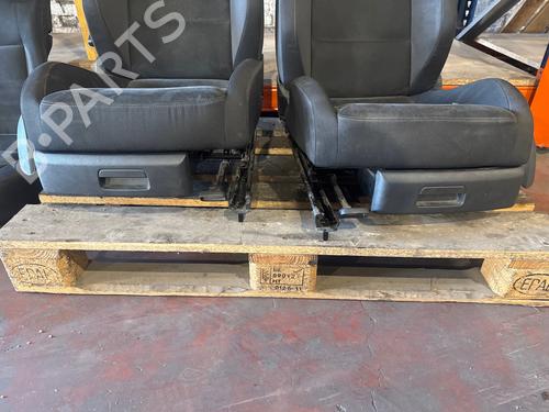 Used Seats set Seats set 39020749 39020749