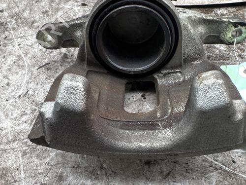 Used Right front brake caliper Right front brake caliper 38726038 38726038