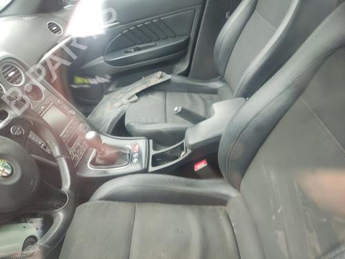 Warning switch ALFA ROMEO 159 (939_) 2.0 JTDM (939AXP1B) | BP29896548I22 - Image 10