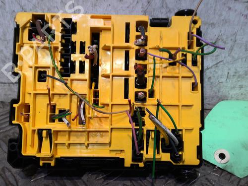 Fuse box PEUGEOT 308 II (LB_, LP_, LW_, LH_, L3_) 1.6 HDi 100 | BP20358811E1 