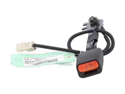 Used Seat buckle KIA SPORTAGE III (SL) 1.7 CRDi (116 hp) 30116186