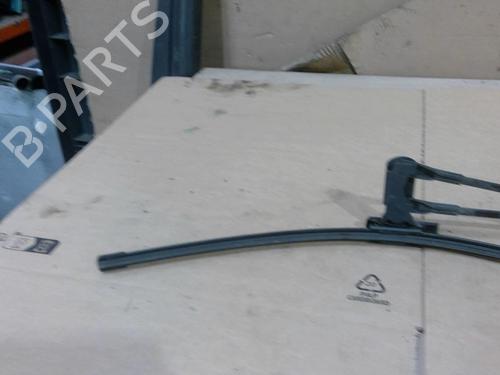 front-windshield-wiper-arm-peugeot-108-2014-32687989 main image