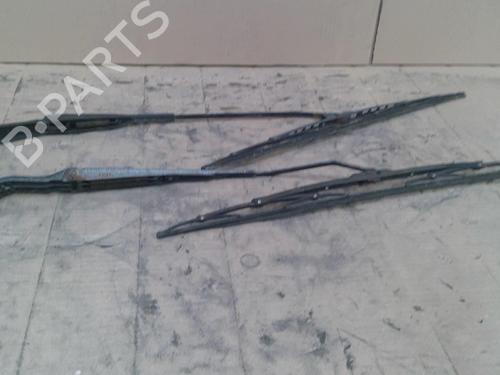 Used Front windshield wiper arm PEUGEOT 406 (8B) 2.0 HDI 110 (109 hp) 28061476
