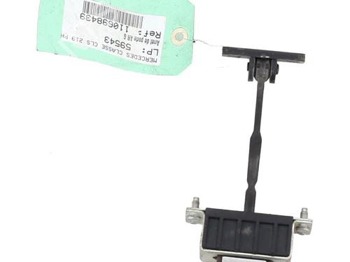 Used Hinge/Door check strap MERCEDES-BENZ CLS (C219) CLS 320 CDI (219.322) (224 hp) 28211057