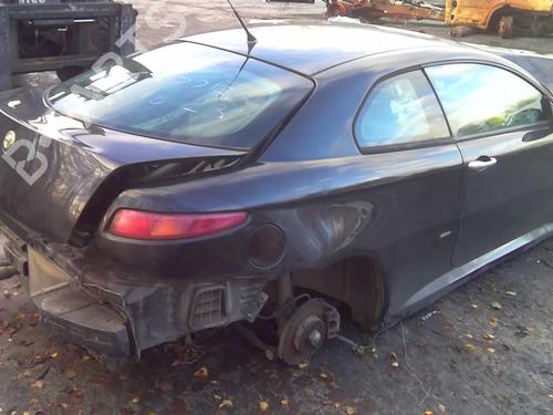 Third brake light ALFA ROMEO GT (937_) 1.9 JTD (937CXN1B) | BP20353528L11 