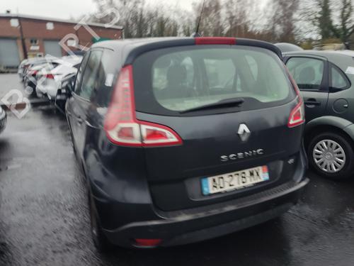 Left headlight RENAULT SCÉNIC III (JZ0/1_) 1.5 dCi | BP31347179C28 