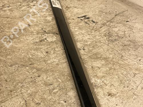 door-moulding-trim-mercedes-benz-s-class-w220-v220-1998-1999-2000-2001-2002-2003-2004-2005-39957766 main image