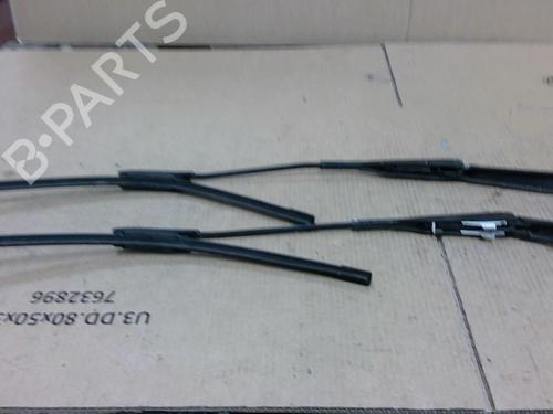 front-windshield-wiper-arm-renault-clio-ii-bb_-cb_-1998-1999-2000-2001-2002-2003-2004-2005-2006-2007-2008-2009-2010-2011-2012-2013-2014-2015-2016-26183394 main image
