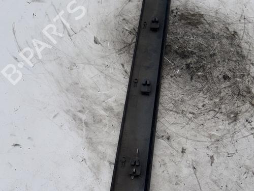 Friso da porta Friso da porta RENAULT MEGANE II Estate (KM0/1_) [2003-2012] 33803681 33803681